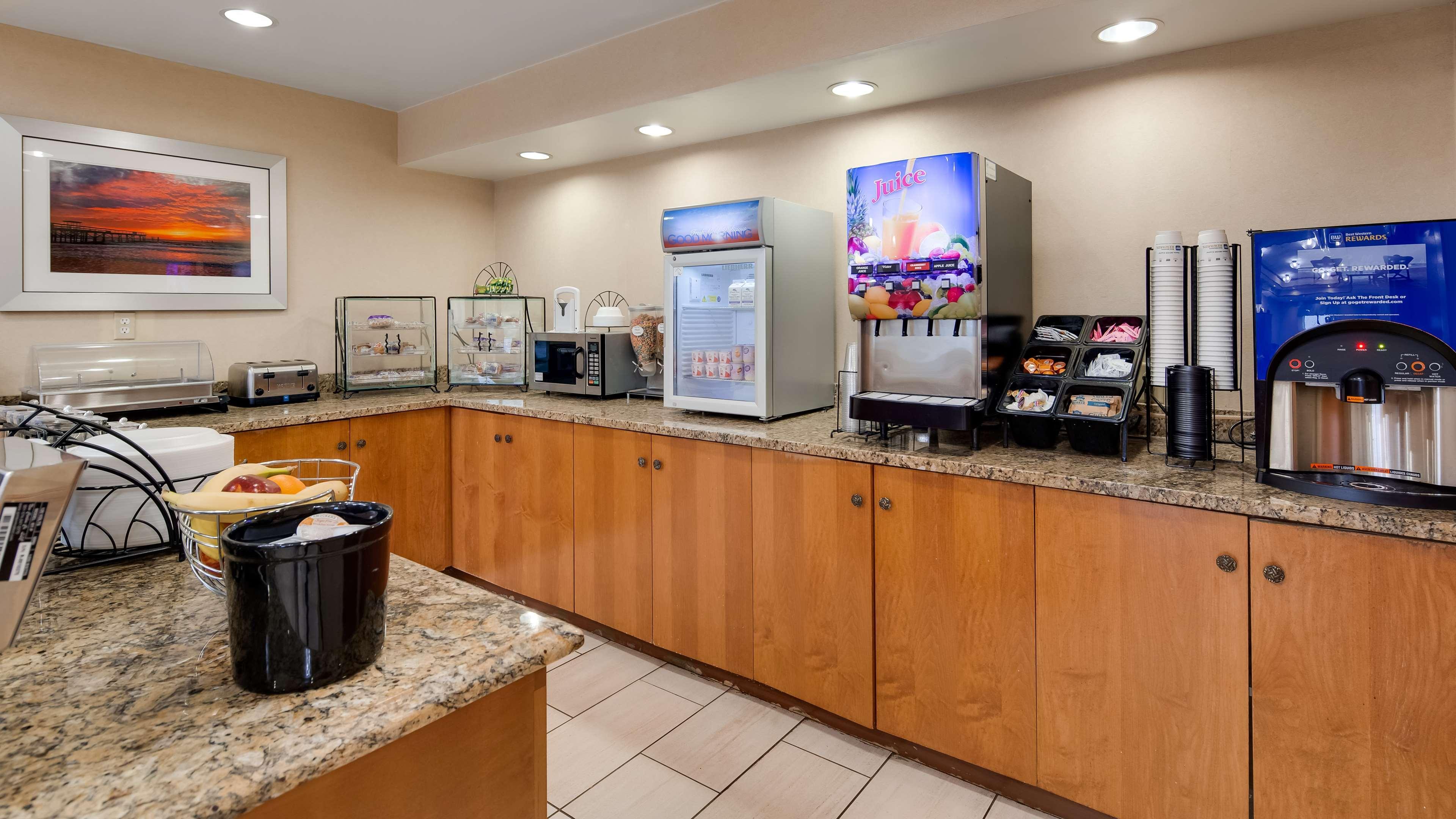 Best Western Executive Inn - Latta Berrys Crossroads Zewnętrze zdjęcie