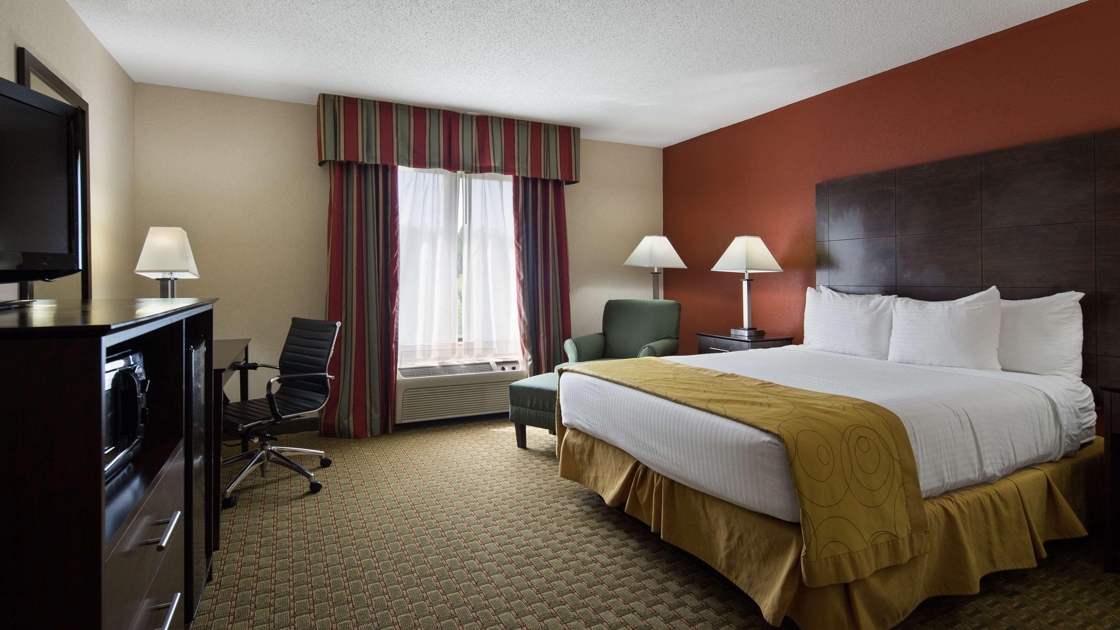 Best Western Executive Inn - Latta Berrys Crossroads Zewnętrze zdjęcie
