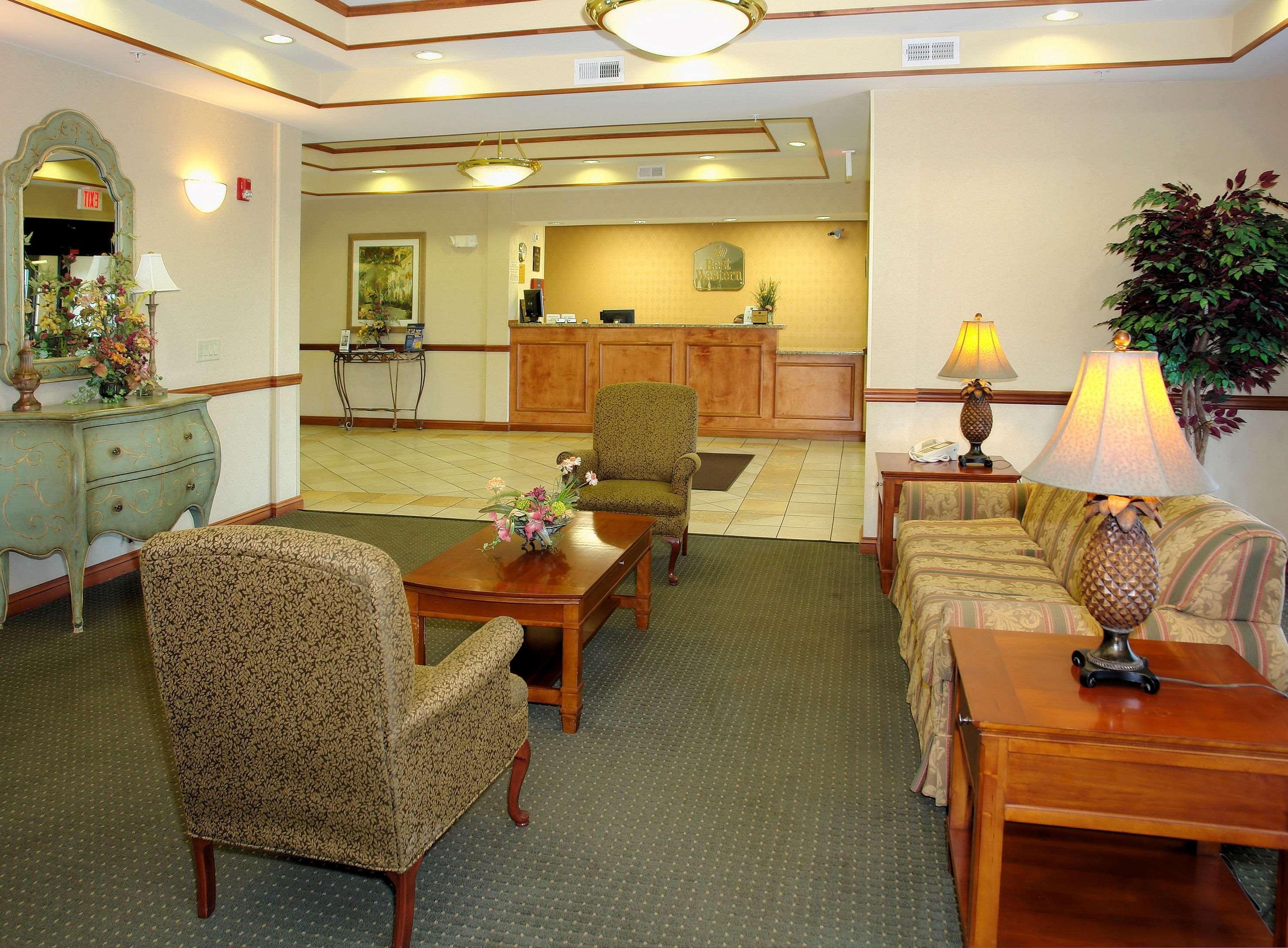 Best Western Executive Inn - Latta Berrys Crossroads Zewnętrze zdjęcie
