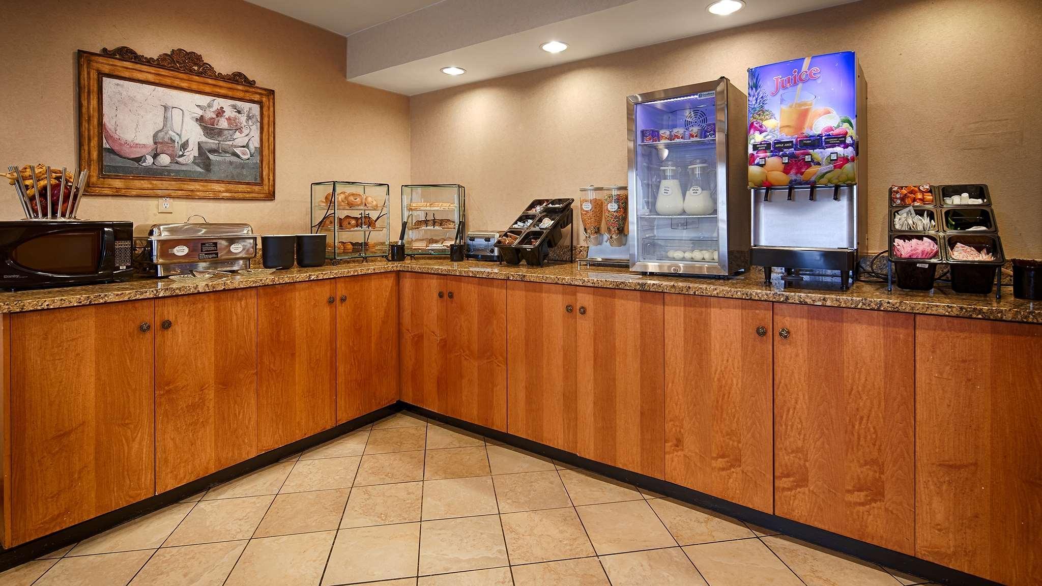 Best Western Executive Inn - Latta Berrys Crossroads Zewnętrze zdjęcie